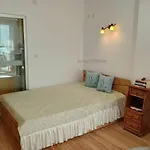شقة Vinitsa Coastal With Balcony