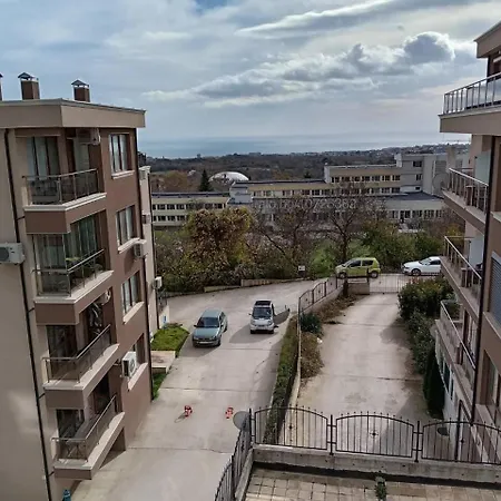 Vinitsa Coastal With Balcony * וארנה