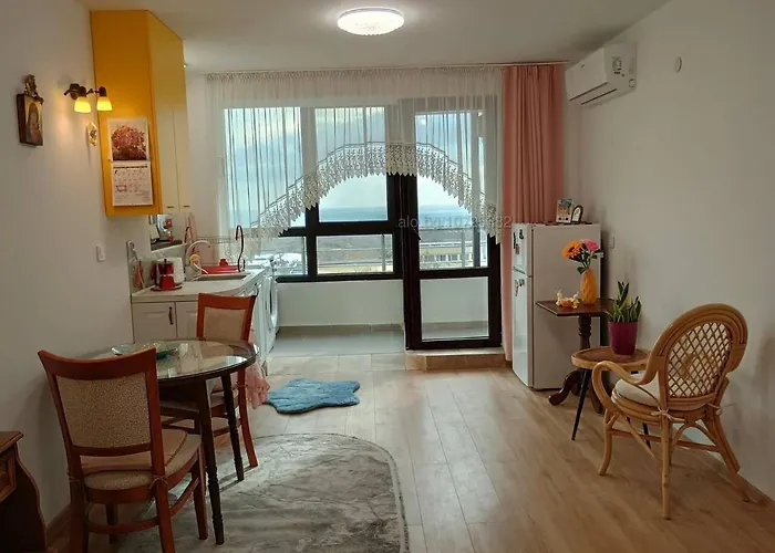 דירה Vinitsa Coastal With Balcony